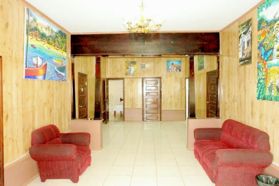 Sea Breeze Guest House Belize City Exteriör bild